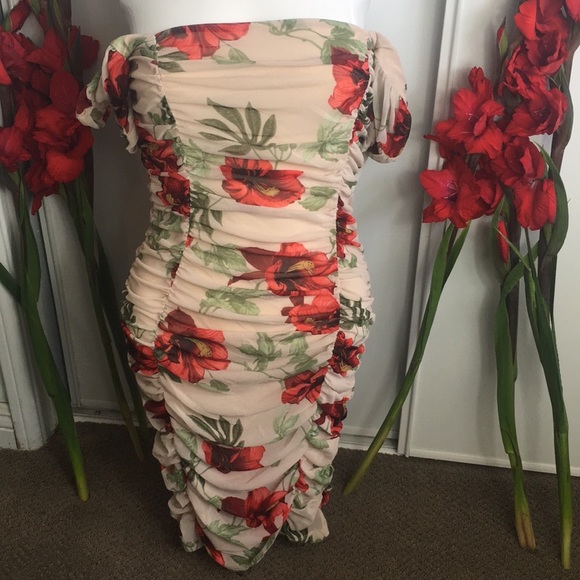 Dresses & Skirts - Red Flower Off the Shoulder Mini Dress Size XS/S